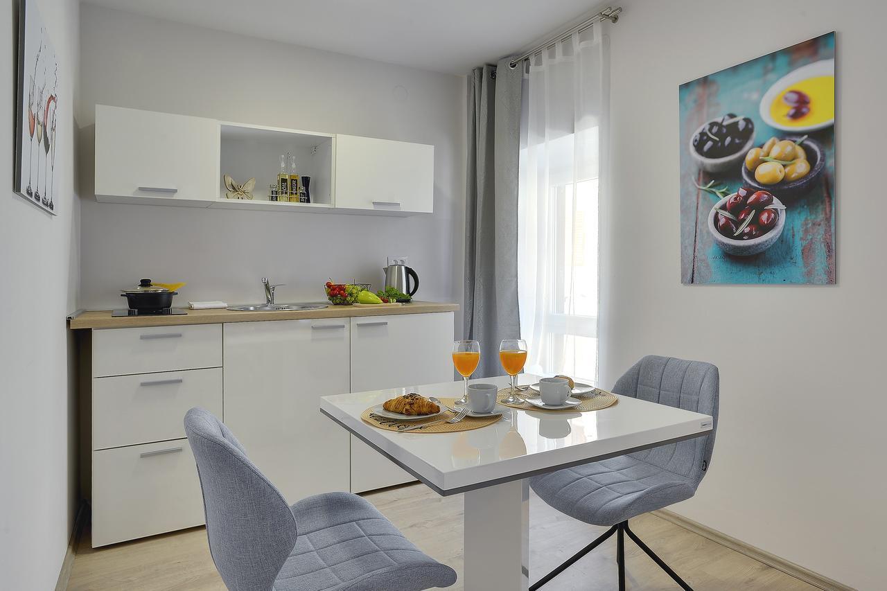 D&A City Center Apartments With Free Parking Póla Kültér fotó
