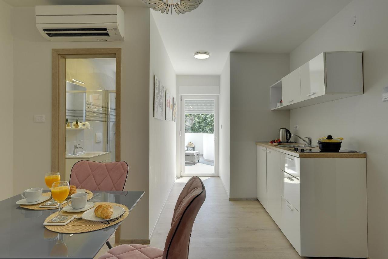 D&A City Center Apartments With Free Parking Póla Kültér fotó
