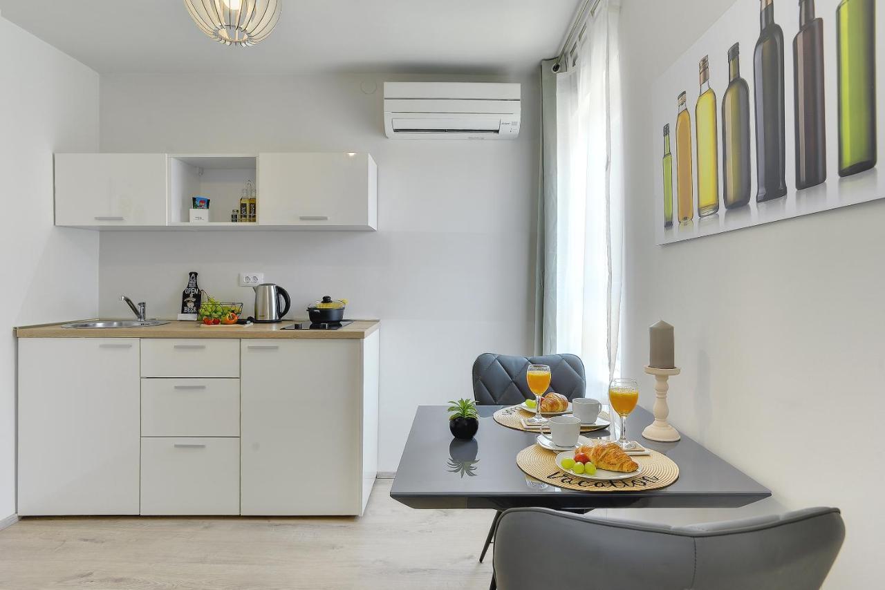 D&A City Center Apartments With Free Parking Póla Kültér fotó